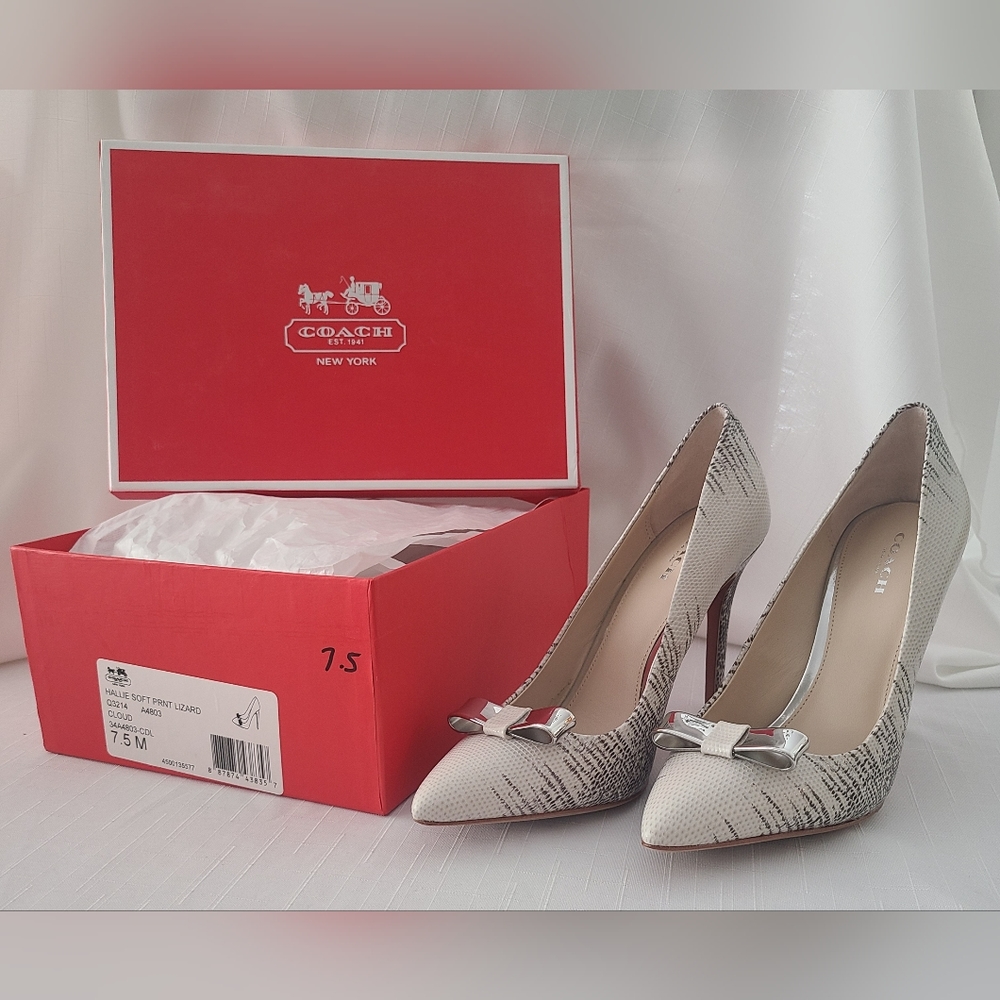 Coach Hallie Soft print Lizard, Cloud, size 7.5